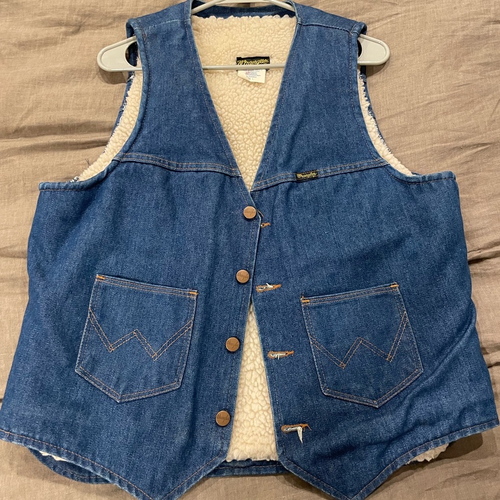 Vintage Wrangler Sherpa Lined Denim Vest GREAT CONDITION large
